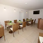 Bed & Breakfast Hevizi Topark Panzio Heviz