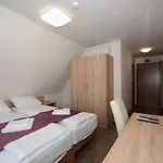 Bed & Breakfast Hevizi Topark Panzio